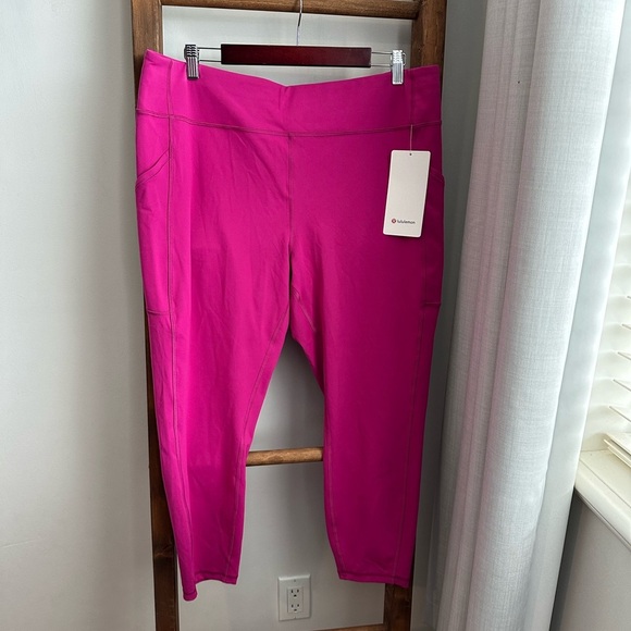 NWT Lululemon Invigorate High-Rise Tight 25" - Picture 7 of 11